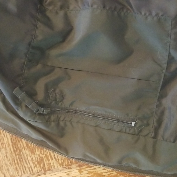 Mondetta puffer vest - Picture 6 of 8